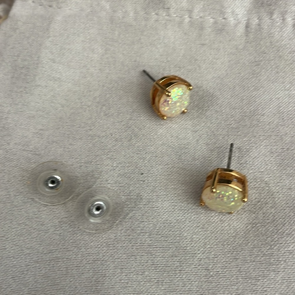 Kate Soade clear glitter stud earrings - Picture 4 of 4